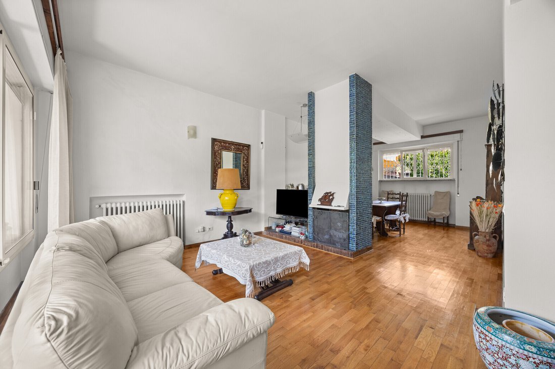 Villa in Center, Florence, Tuscany 4 - 18336714