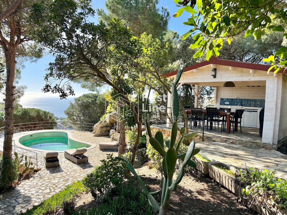 Villa in Lloret de Mar, Catalonia, Spain 2 - 18335527