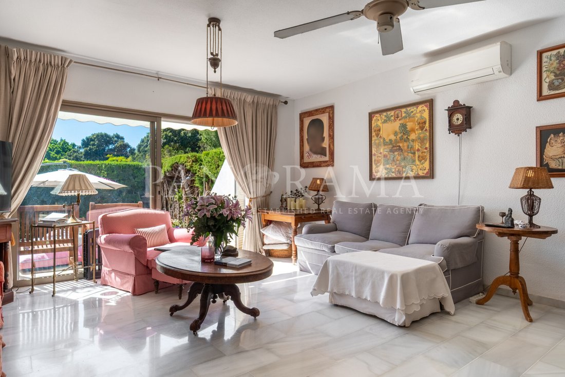 Townhouse in Marbella, Andalusia, Spain 2 - 18341191
