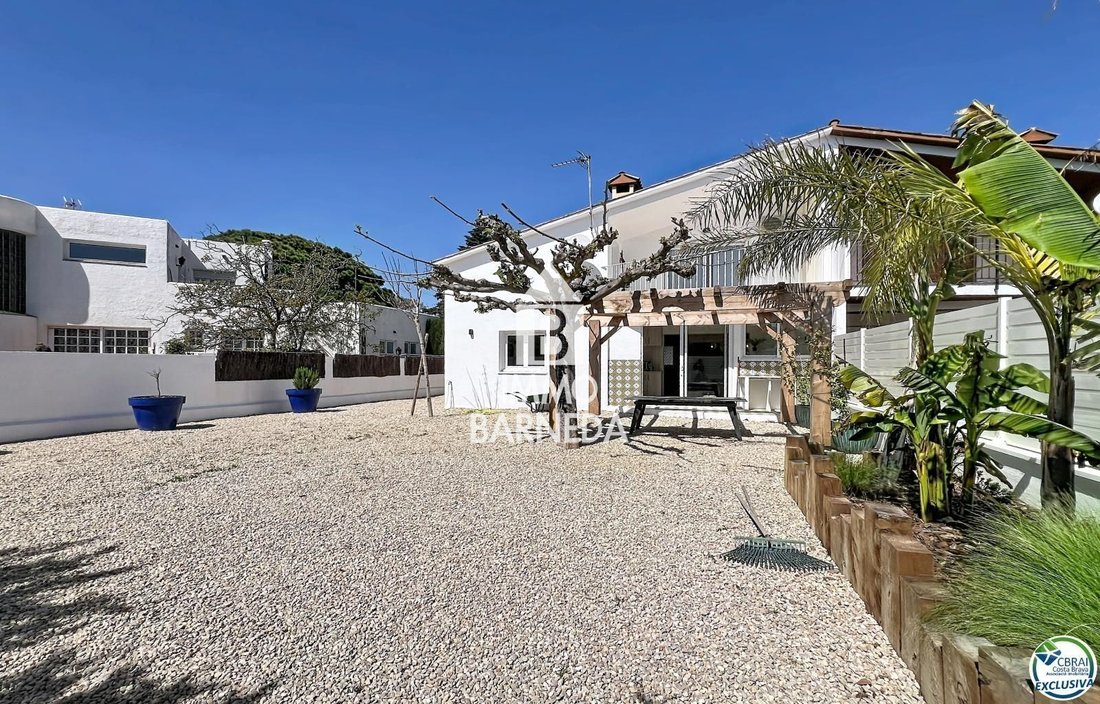 Haus in Empuriabrava, Katalonien, Spanien 1 - 18336813