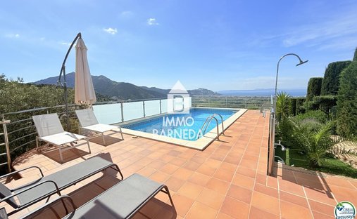Villa in Roses, Catalonia, Spain 1