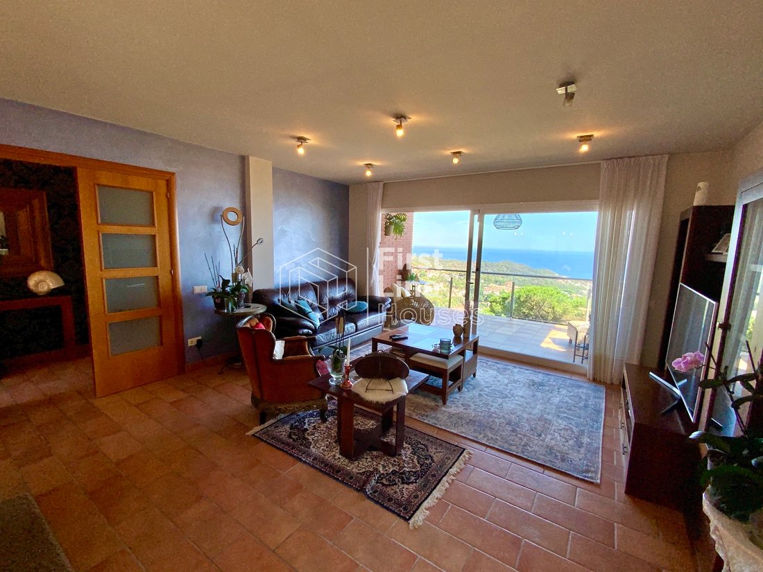 Villa in Lloret de Mar, Catalonia, Spain 5 - 18335403