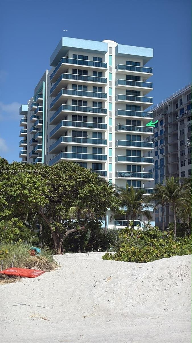 Bal Harbour, Florida, United States 1 - 18341130