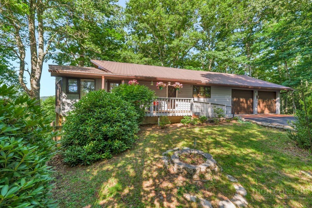 House in Newland, North Carolina, United States 1 - 18296531