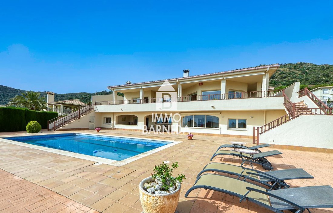 Villa in Roses, Catalonia, Spain 4 - 18335519