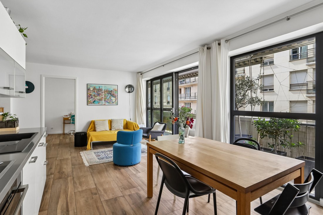 Apartment in Dupleix-Motte Picquet, Paris 15e Arrondissement, Paris 2 - 18336805