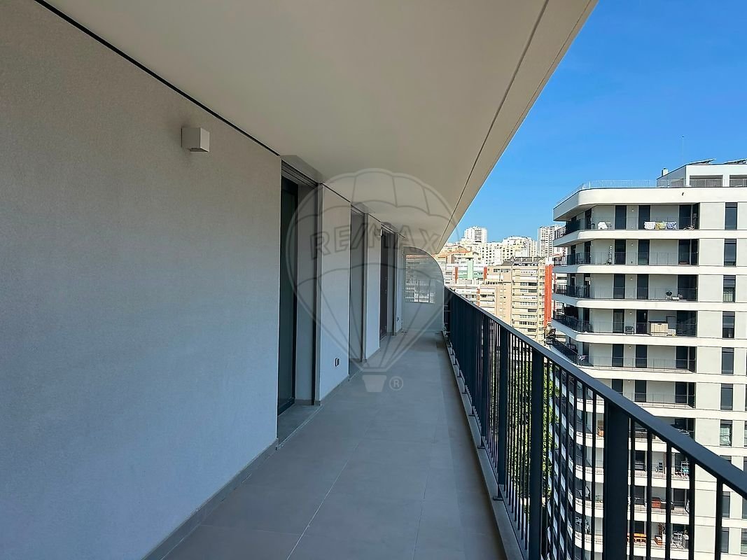 Apartment in Linda-a-Velha, Lisbon, Portugal 3 - 17809067