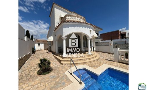 House in Roses, Catalonia, Spain 1