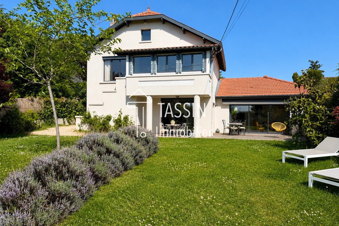 House in Dardilly, Auvergne-Rhône-Alpes, France 1 - 18335839