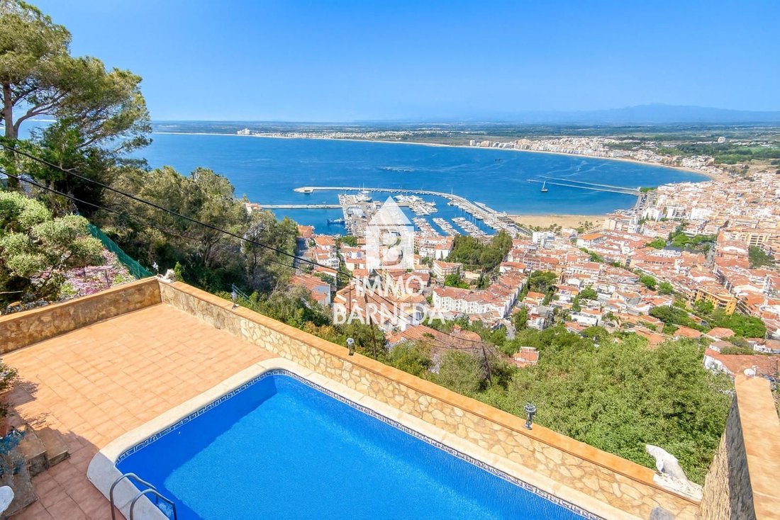Villa in Roses, Catalonia, Spain 3 - 18335700