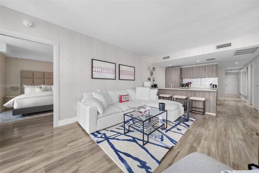 Condo in Miami, Florida, United States 2 - 18341136