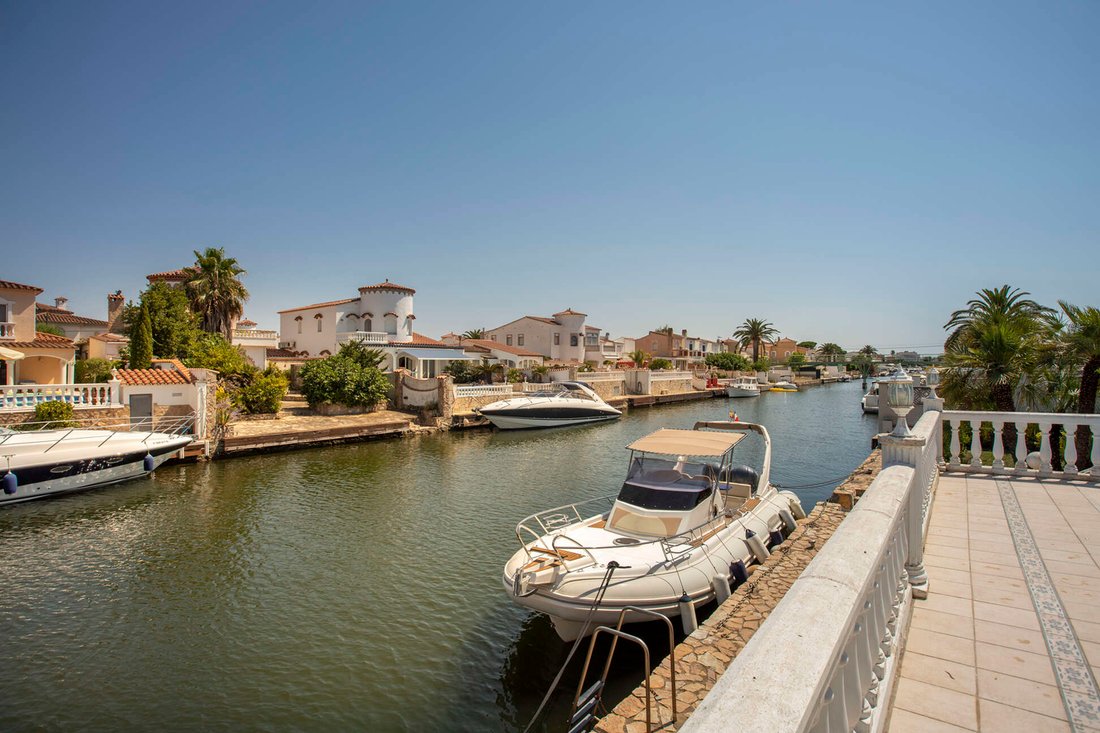 House in Empuriabrava, Catalonia, Spain 4 - 18337172