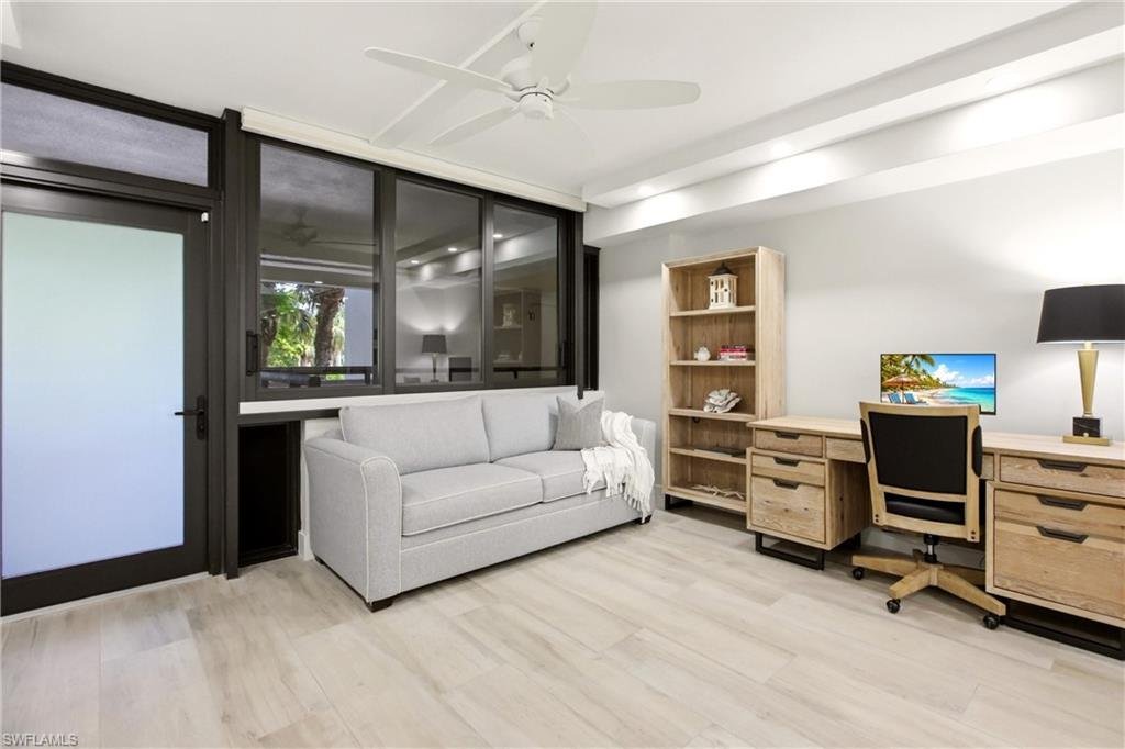 Condo in Naples, Florida, United States 4 - 18335035