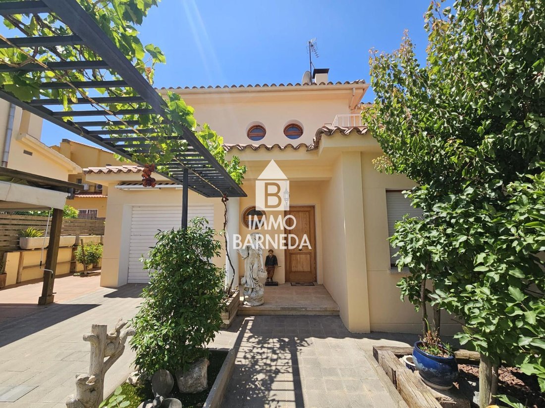 House in Roses, Catalonia, Spain 1 - 18335895