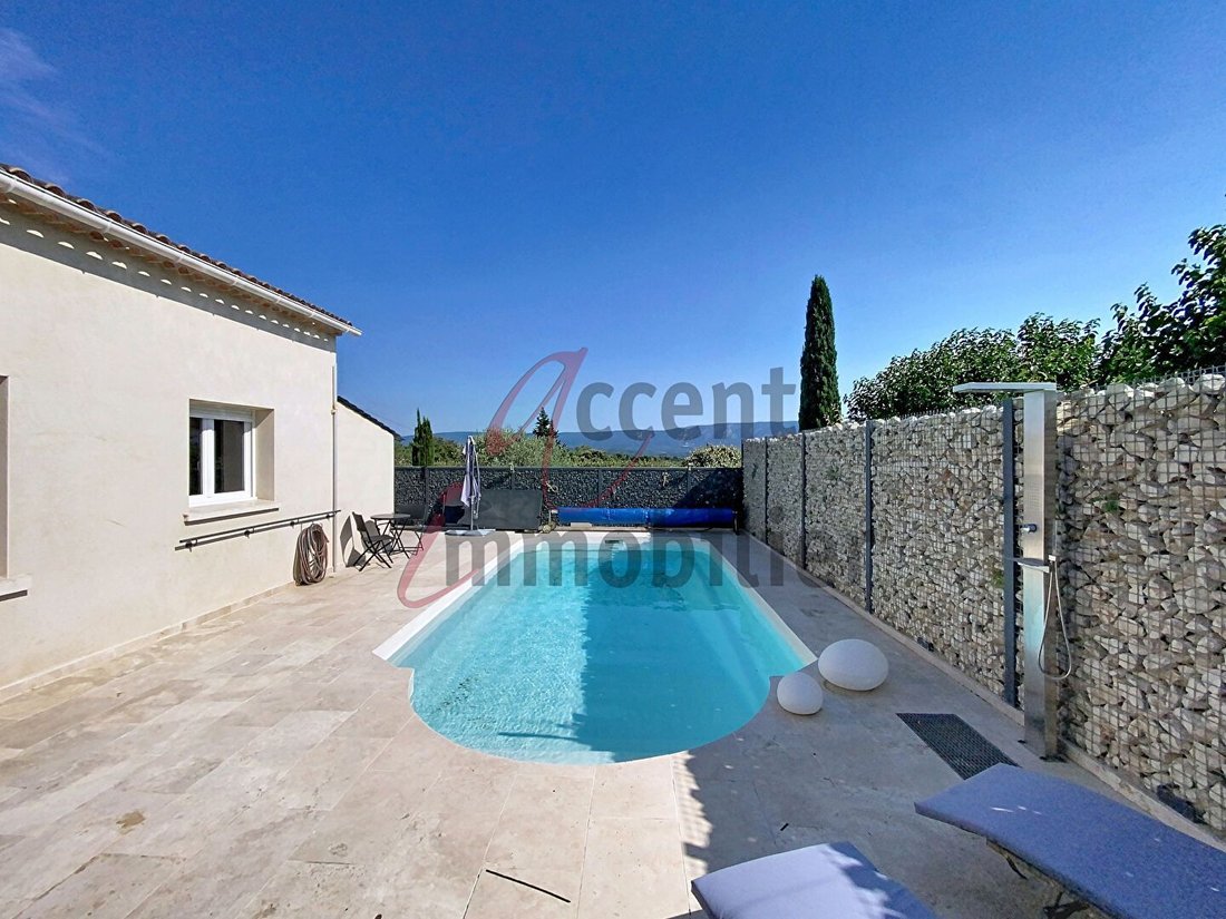 House in Cabrières-d'Avignon, Provence-Alpes-Côte d'Azur, France 1 - 18340394