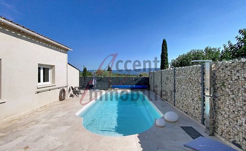 House in Cabrières-d'Avignon, Provence-Alpes-Côte d'Azur, France 1