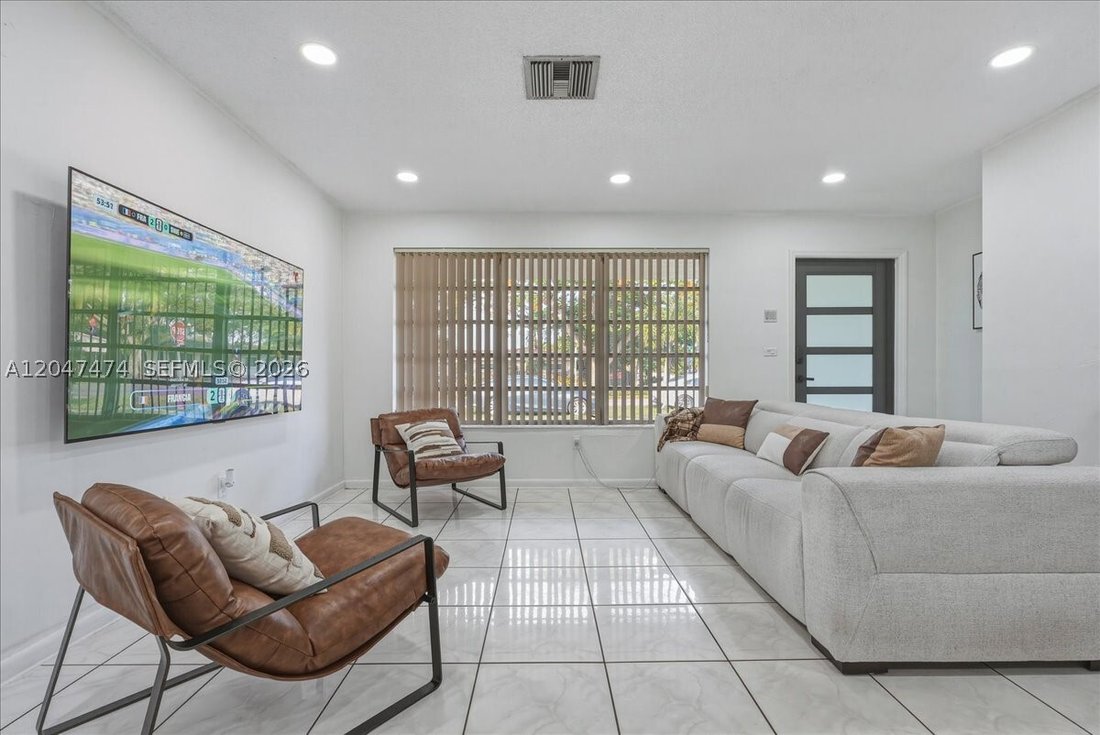 House in Miami Lakes, Florida, United States 4 - 18335053