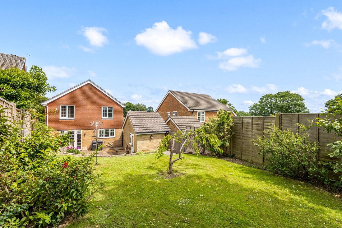 House in Crowborough Common, Crowborough, England 3 - 18336904