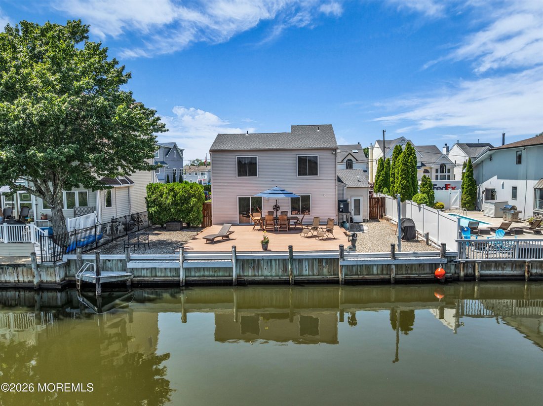 House in Brick Township, New Jersey, United States 5 - 18339614
