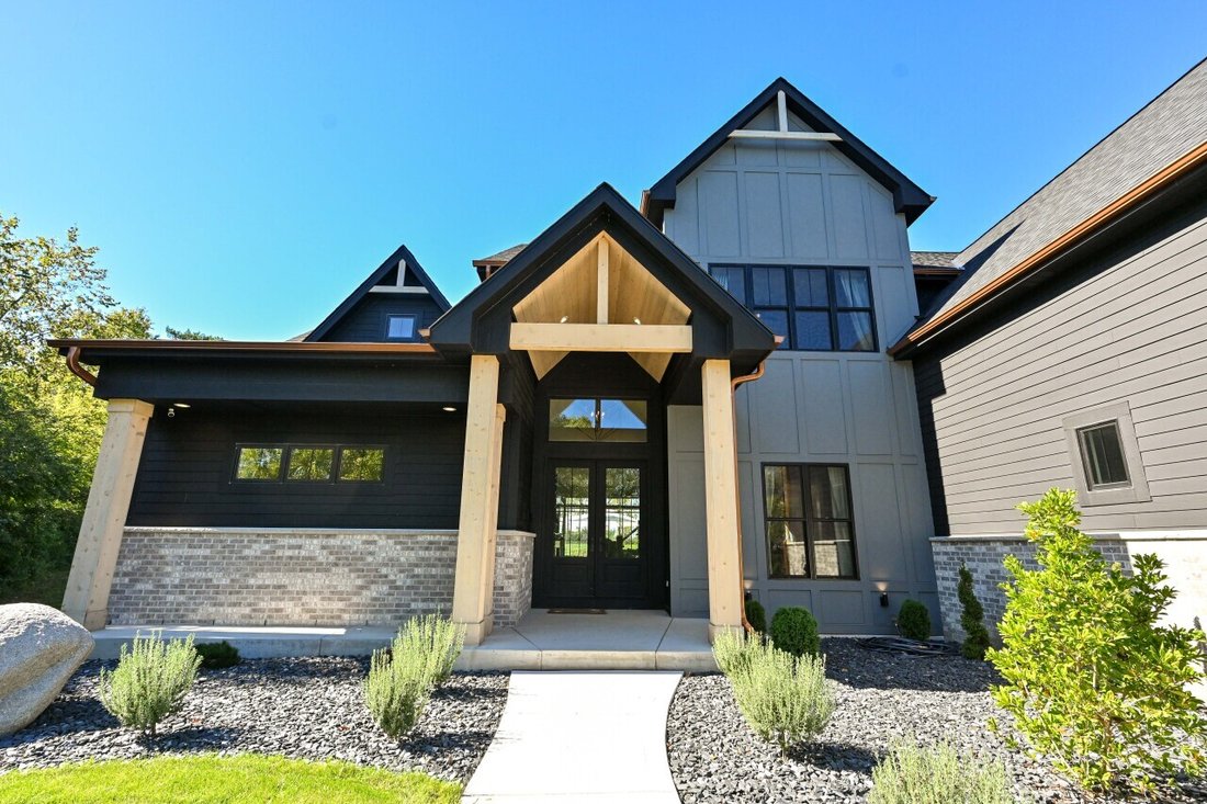 House in Brookfield, Wisconsin, United States 4 - 18341779