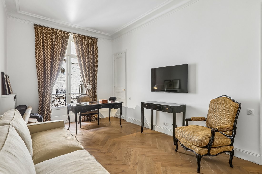 Apartment in Porte Dauphine, Paris 16e Arrondissement, Paris 5 - 18336808