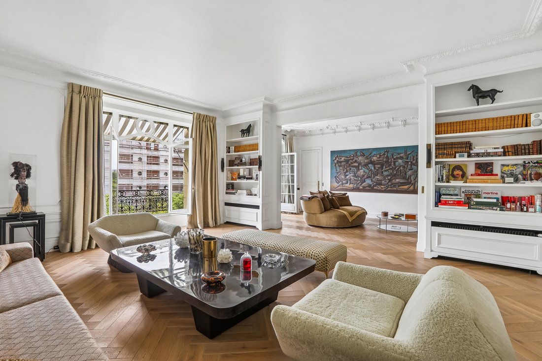 Apartment in Porte Dauphine, Paris 16e Arrondissement, Paris 1 - 18336808