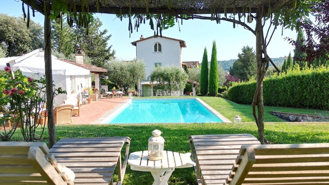 Country House in Pieve di Brancoli, Lucca, Tuscany 3 - 18339986