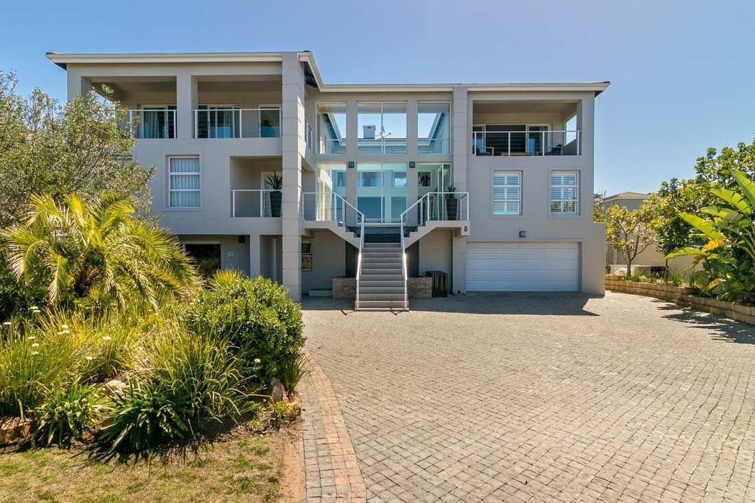 House in Sparrebosch, Western Cape, South Africa 1 - 18340128