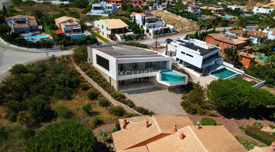 Villa in Praia da Luz, Algarve, Portugal 2 - 18337019