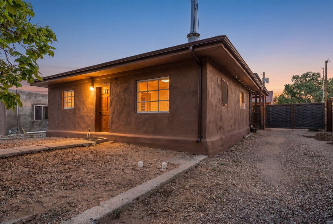 House in Santa Fe, New Mexico, United States 1 - 18340841