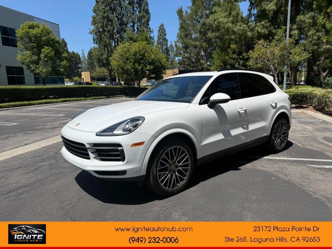 Suv in Laguna Hills, CA, United States 3 - 18249345