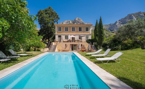 Villa in Le Redon, Marseille, Provence-Alpes-Côte d'Azur 1