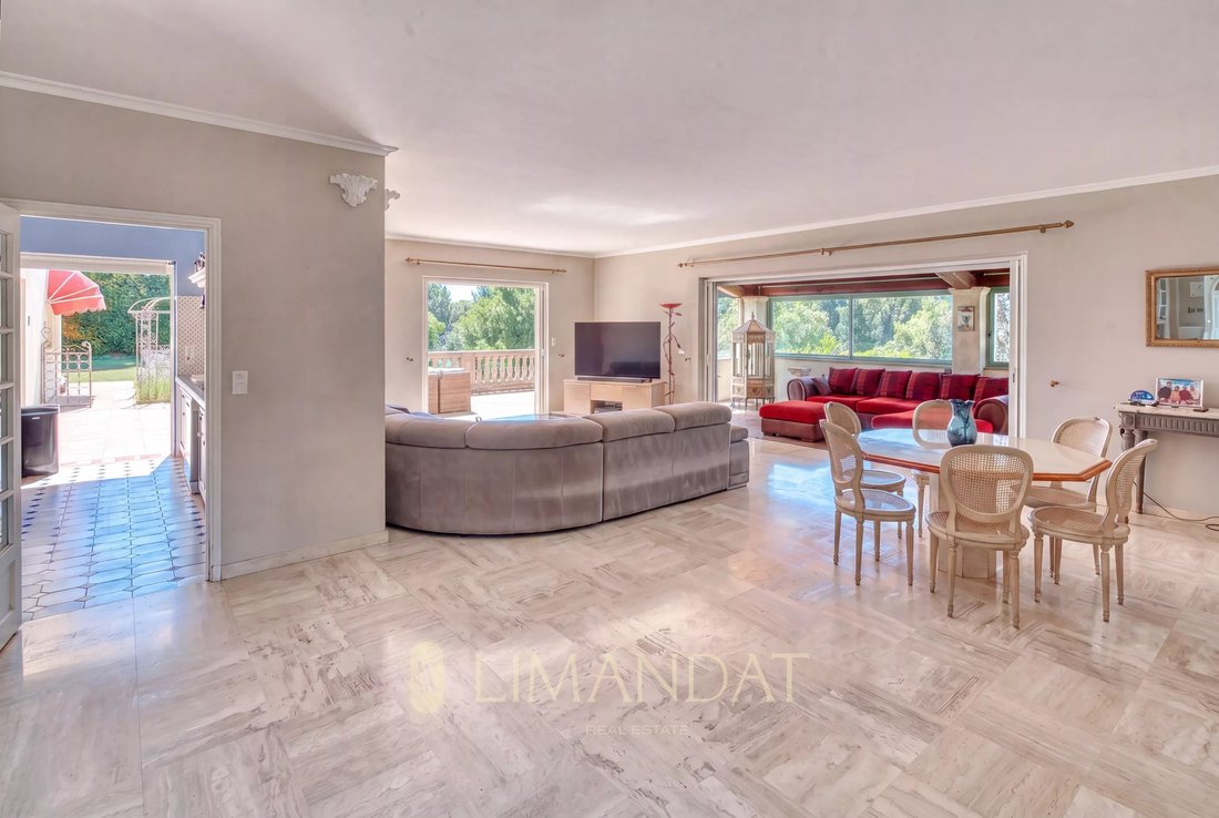 Villa in Les Indes les-Groulles, Mouans-Sartoux, France 3 - 18304475