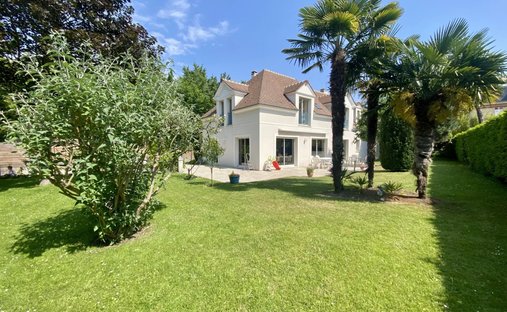 House in Ouest, Croissy-sur-Seine, France 1