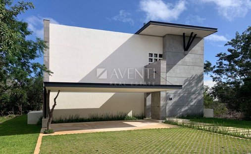 House in Cancún Country Club, Quintana Roo, Mexico 1