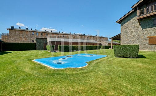 Townhouse en Bellver de Cerdanya, Cataluña, España 1