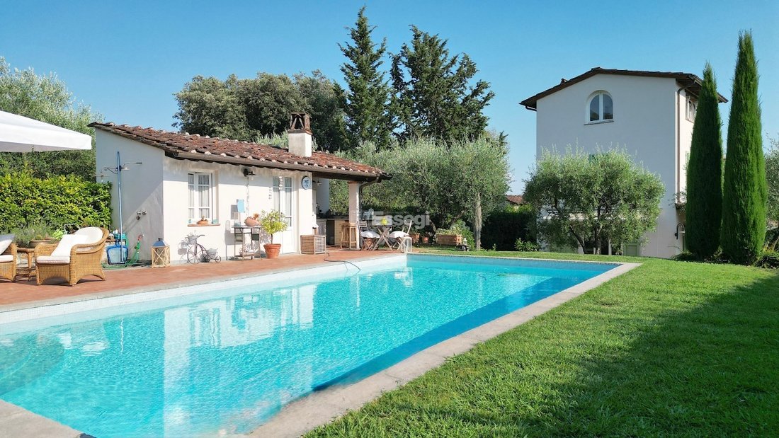 Country House in Pieve di Brancoli, Lucca, Tuscany 1 - 18339986