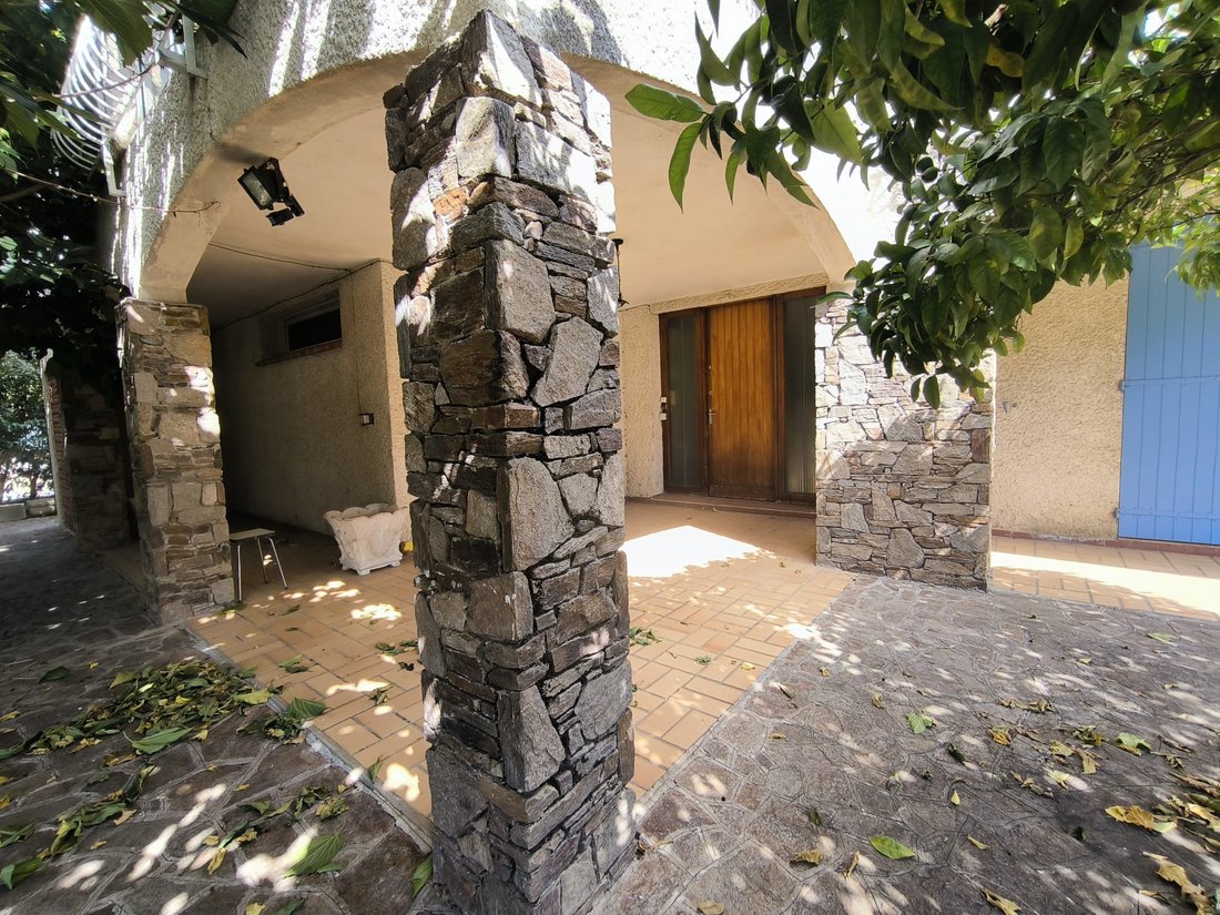 Haus in Hyères, Provence-Alpes-Côte d'Azur, Frankreich 4 - 18336202