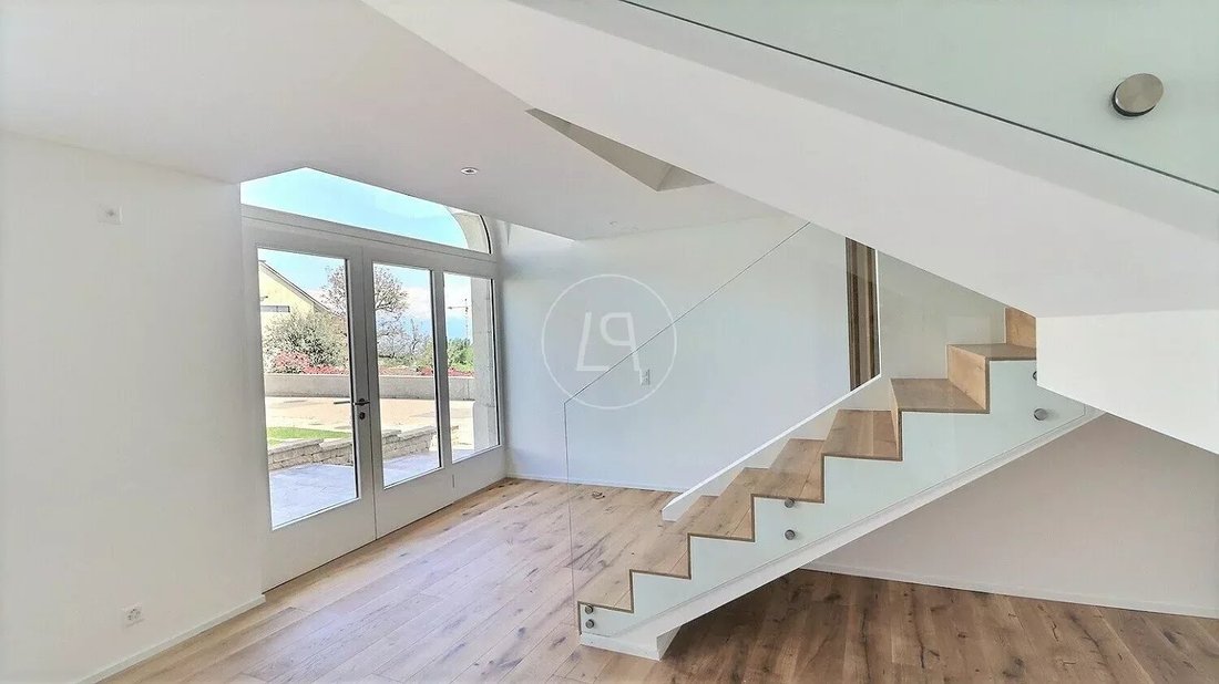 Apartment in Mont-sur-Rolle, Vaud, Switzerland 2 - 18339851