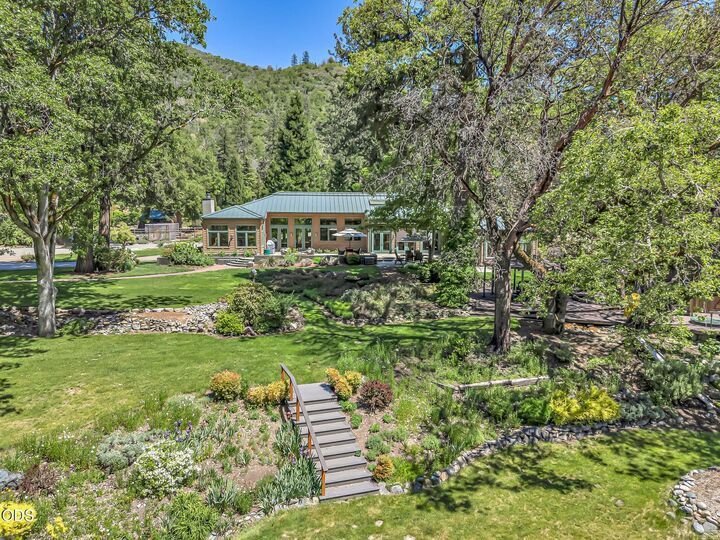 House in Applegate, Oregon, United States 1 - 18342197
