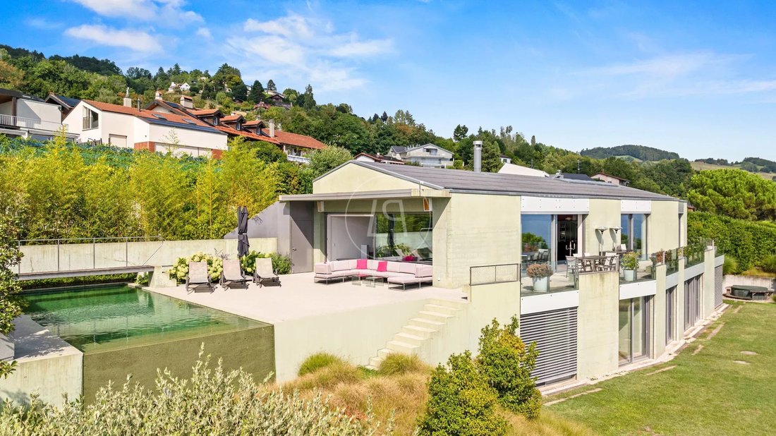 House in Bourg-en-Lavaux, Vaud, Switzerland 2 - 18339713