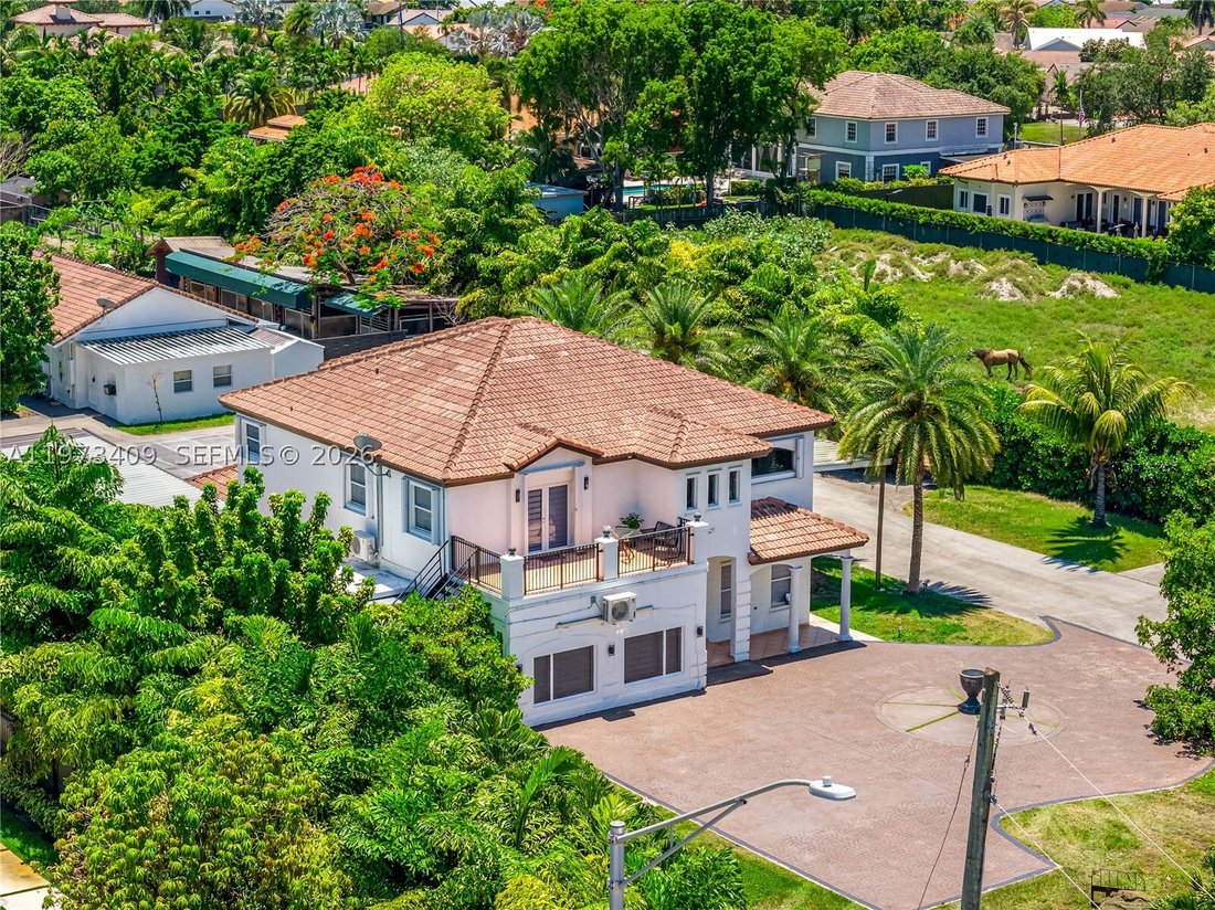 House in Miami, Florida, United States 3 - 17960816