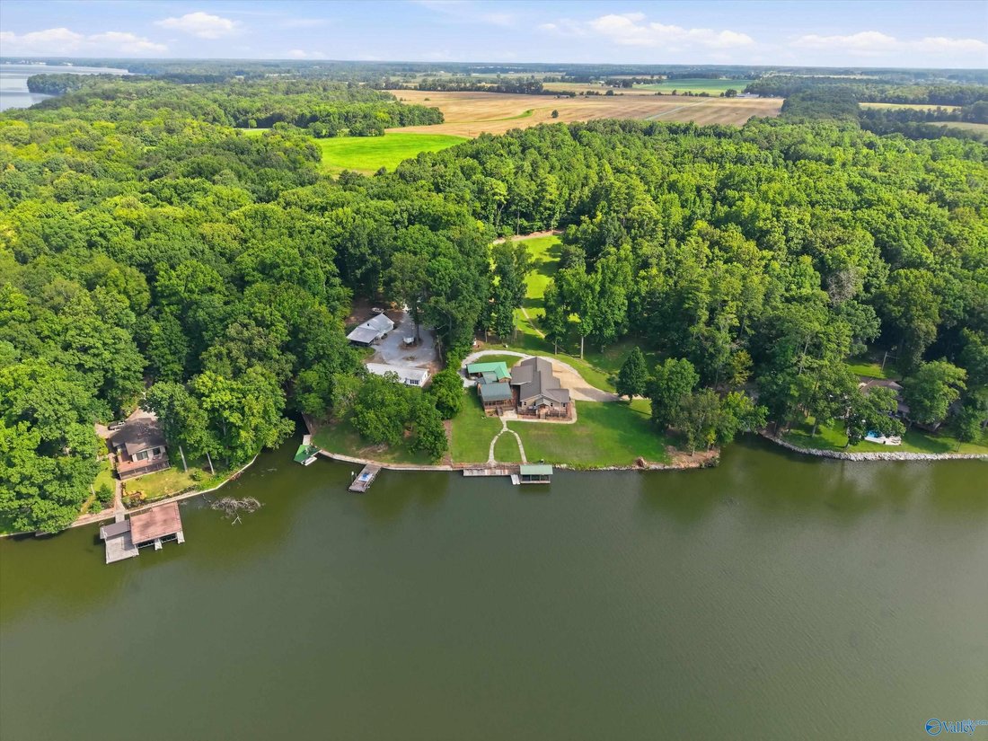 House in Athens, Alabama, United States 3 - 18339624