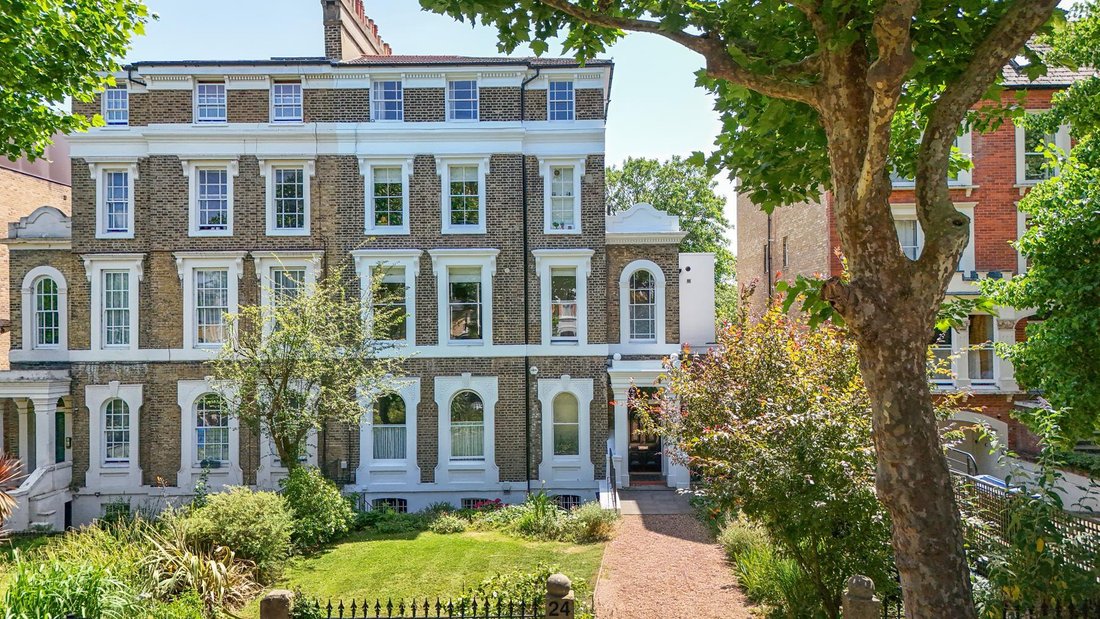 Apartment in Denmark Hill, Southwark, England 1 - 18339862
