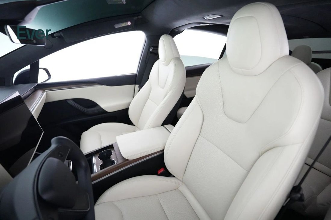 Suv in San Francisco, CA, United States 4 - 18289846