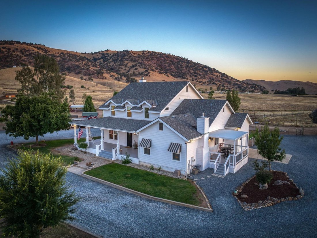 House in Sanger, California, United States 1 - 18340153