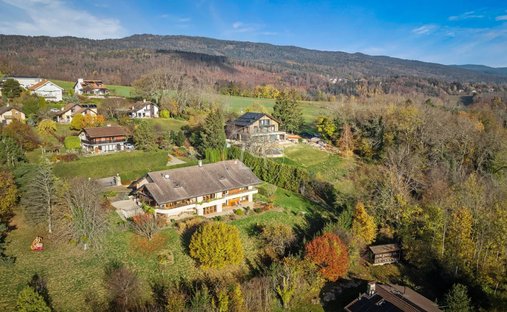 Haus in Arzier-Le Muids, Waadt, Schweiz 1