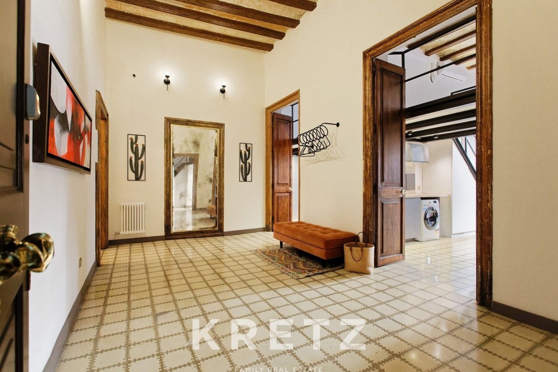 Apartment in Ciutat Vella, Barcelona, Spain 2 - 18341387