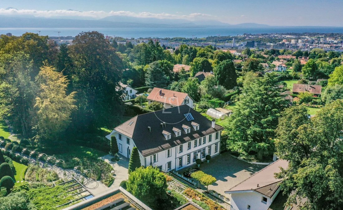 Haus in Jouxtens-Mézery, Waadt, Schweiz 1 - 18340317