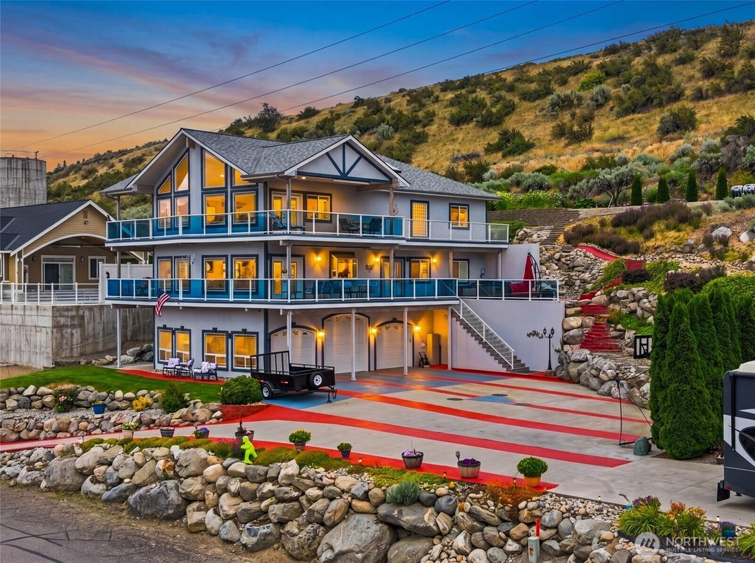 House in Orondo, Washington, United States 2 - 18342080